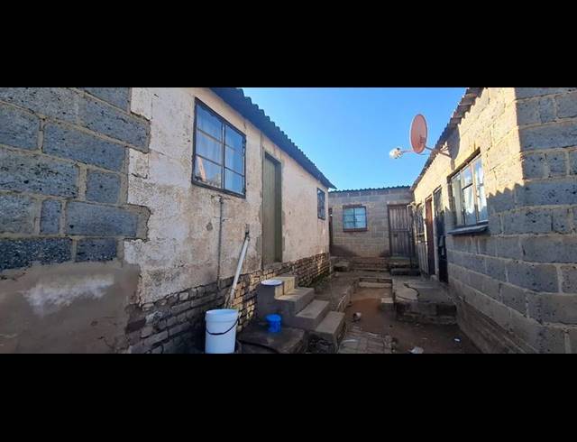2 BEDROOM HOUSE FOR SALE IN TEMBISA
